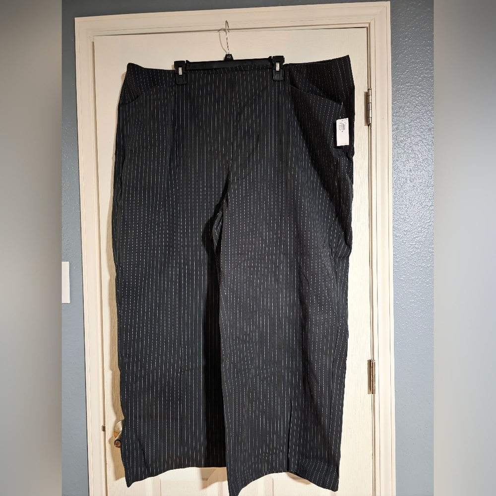 New Old Navy Size 4x High Rise Pixie Wide Leg Comfort Waste Gray Pin Stripe Pant